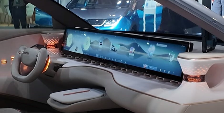    Skywell Skyhome: 490 км за 10 минут зарядки и экран диагональю 1,5 метра