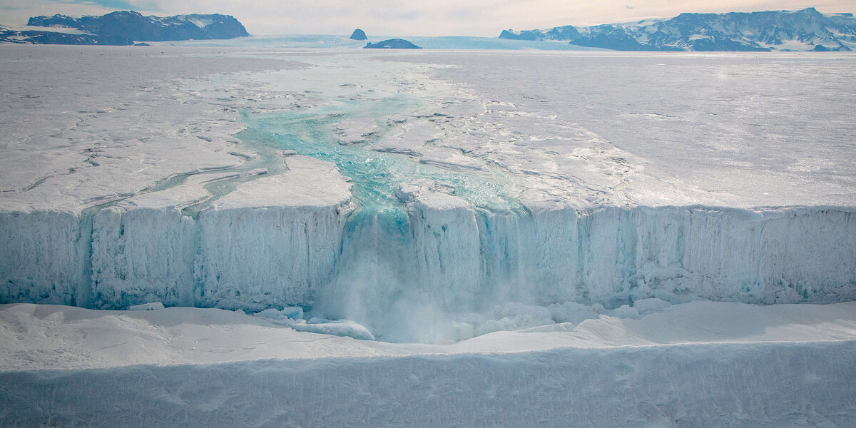 Антарктический ледниковый щит. Таяние ледников Антарктиды 1979-2020. Шельфовые ледники Антарктиды. Антарктида ледник Денман. Покровные ледники Антарктиды.