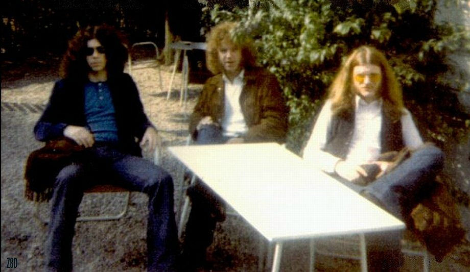 Группа MAY BLITZ. Источник фото allerlei2013riffmaster.wordpress.com