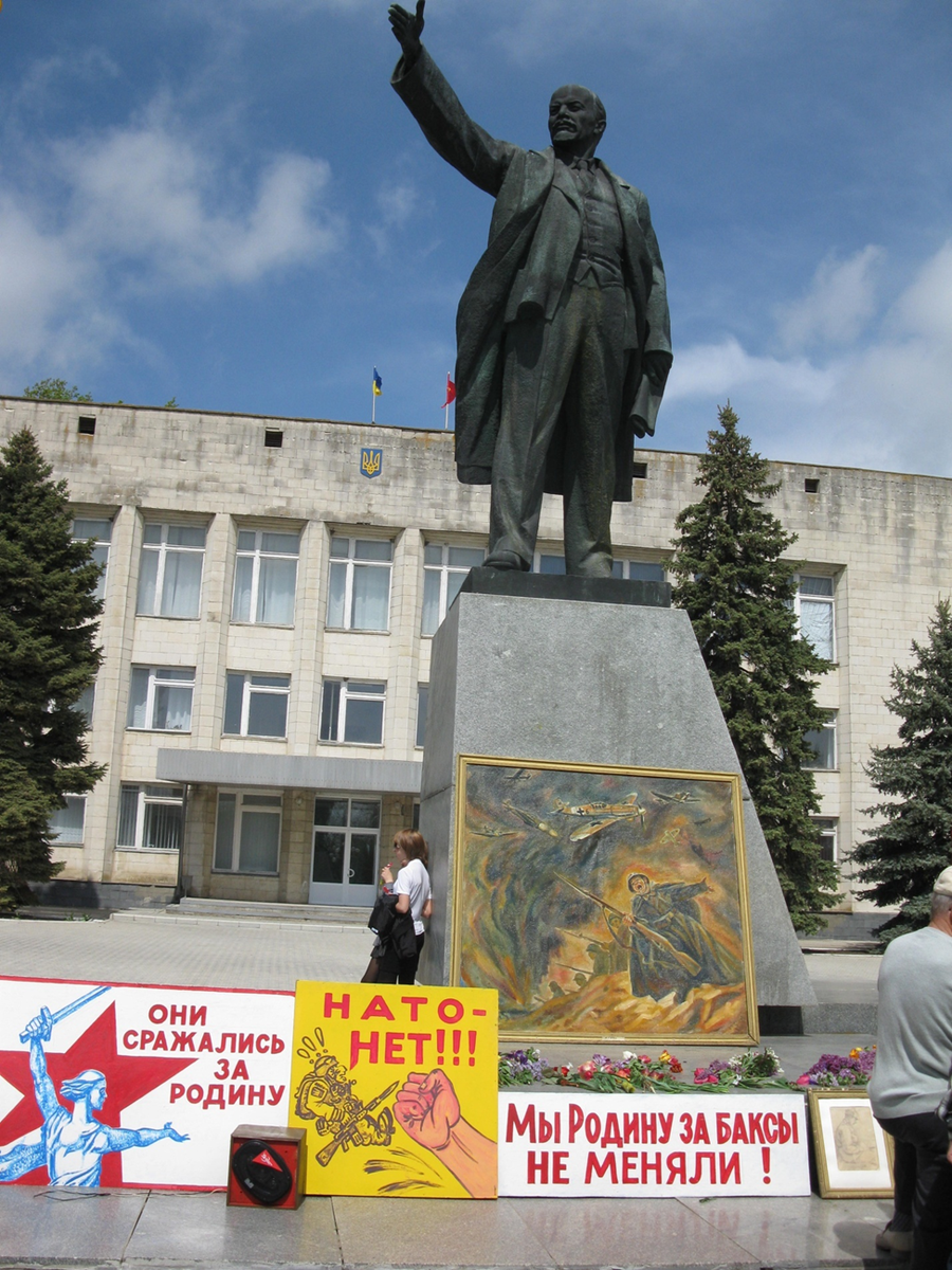 Отстоять памятник Ленину не удалось