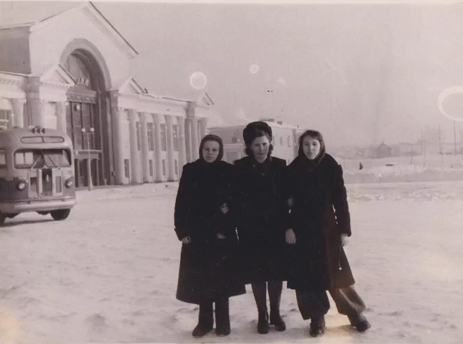 Здравствуйте, дорогие товарищи! Иногда подбираю фотографии...-3