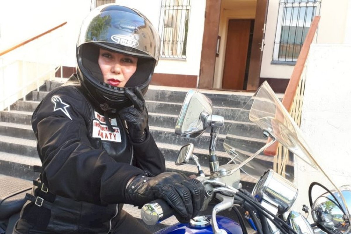 работа курьером зимой на скутере. Фото: Наталья ГЛУШАЕВА