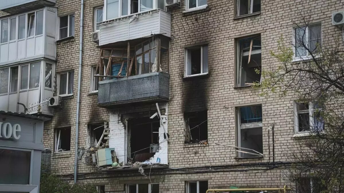     Администрация Волгоградской области внесла изменение в постановление о выделении средств на мероприятия по устранению последствий взрыва бытового газа в доме №9 по улице Титова в Краснооктябрьском районе, сообщается на портале правовой информации.