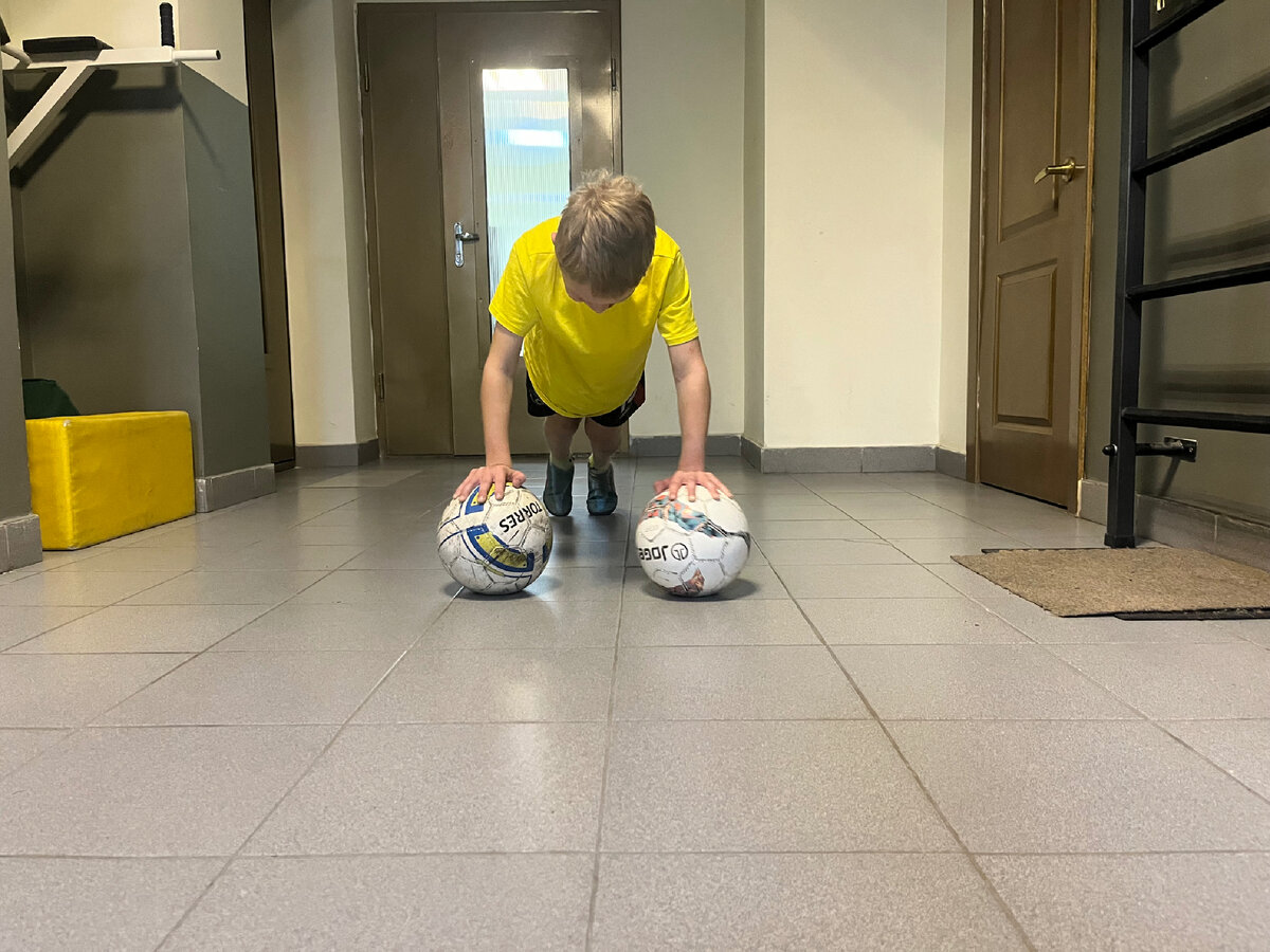 Самостоятельная тренировка в подъезде