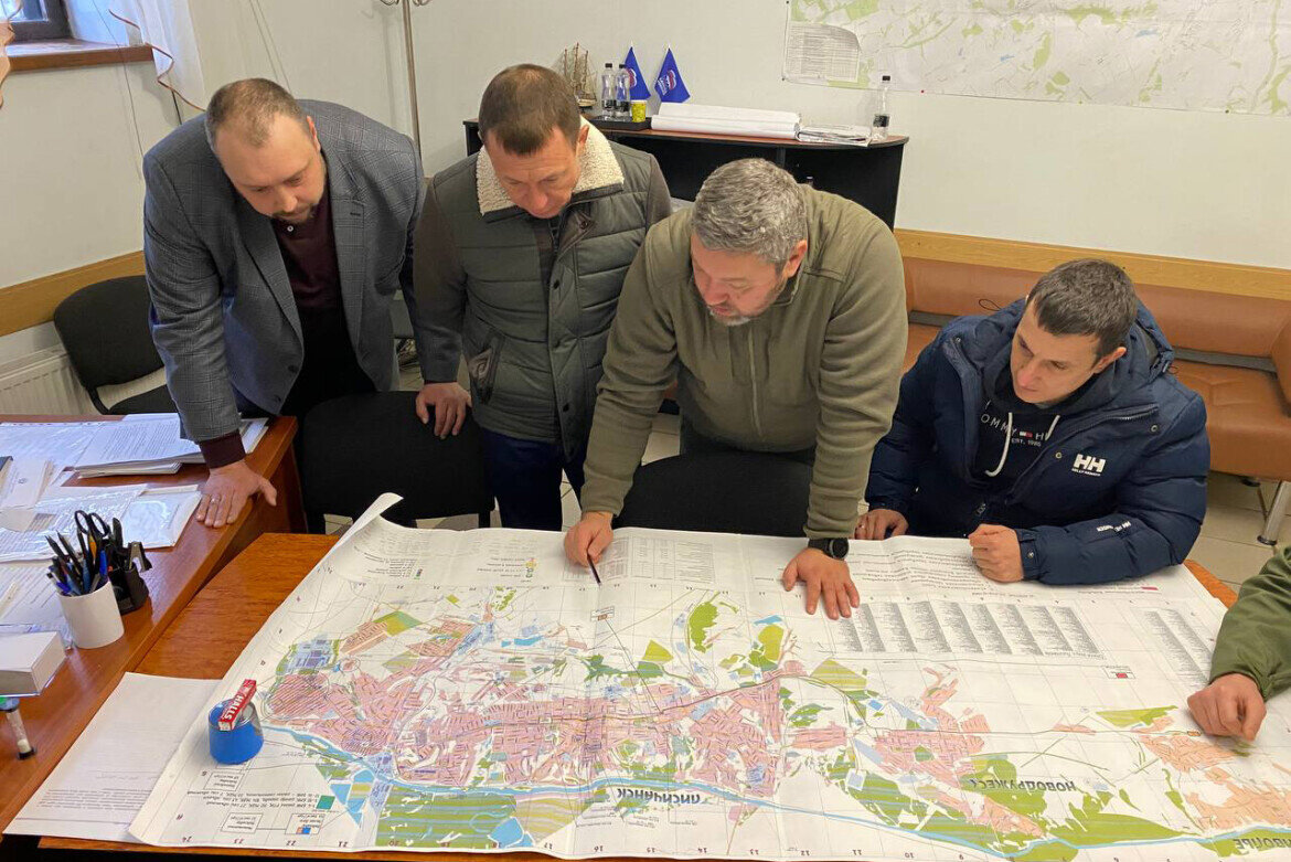 ​«Мы вместе с Евгением Варакиным встречались с мэром Лисичанска Эдуардом Сахненко, обсудили вопросы, которые их волнуют»