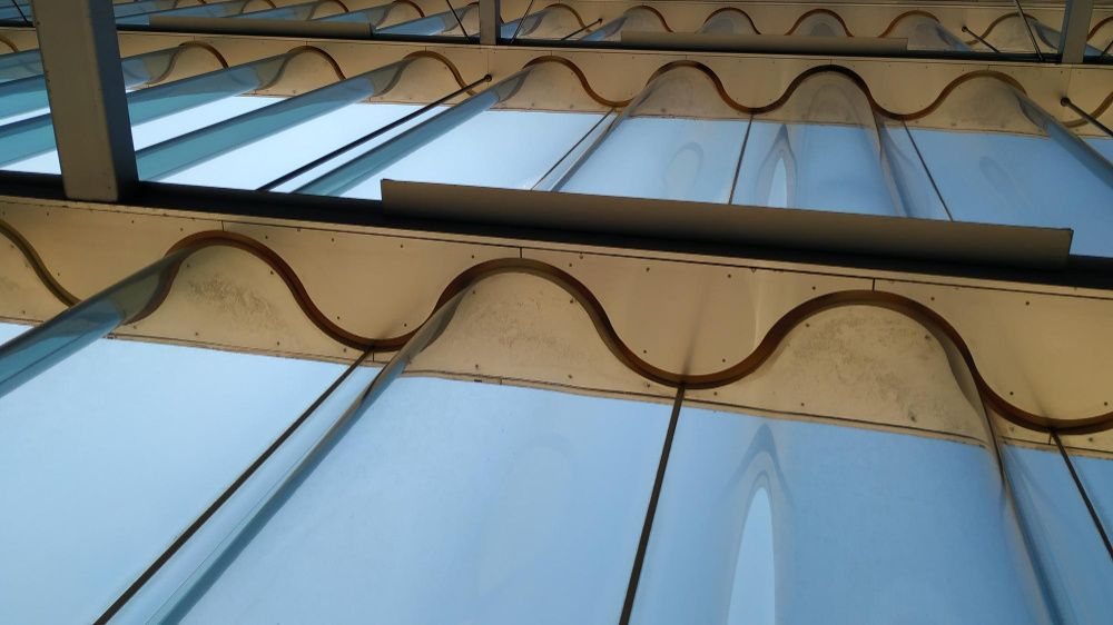 Стеклянная черепица