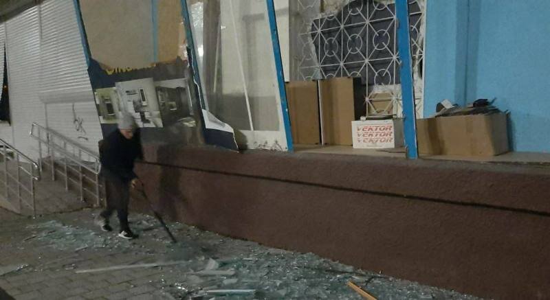    Командующий ВС ВСУ заявил об уничтожении десантного корабля «Новочеркасск» в порту Феодосии