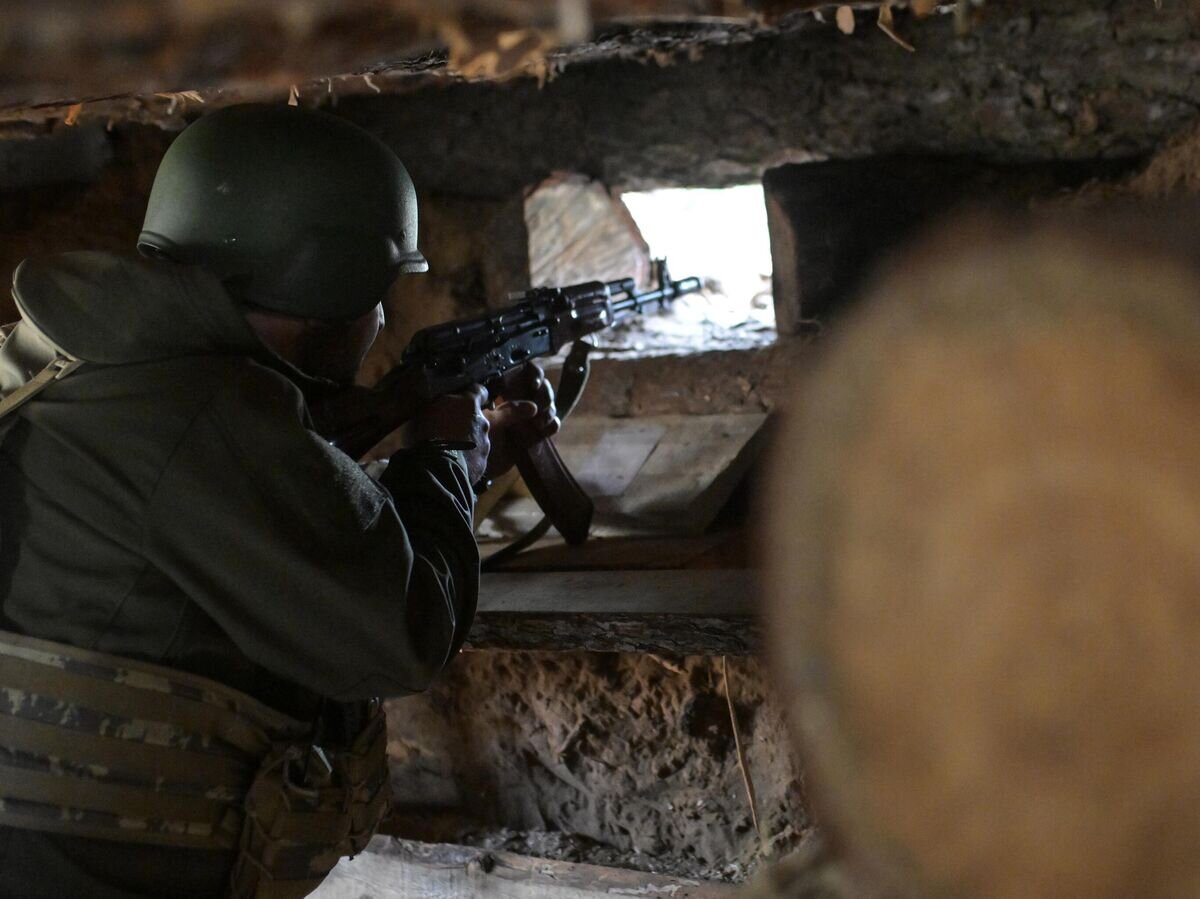    Бойцы спецназа "Ахмат" на кременском участке фронта в Донбассе© РИА Новости / Евгений Биятов