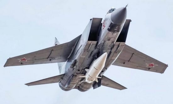 МиГ-31К с "Кинжалом"