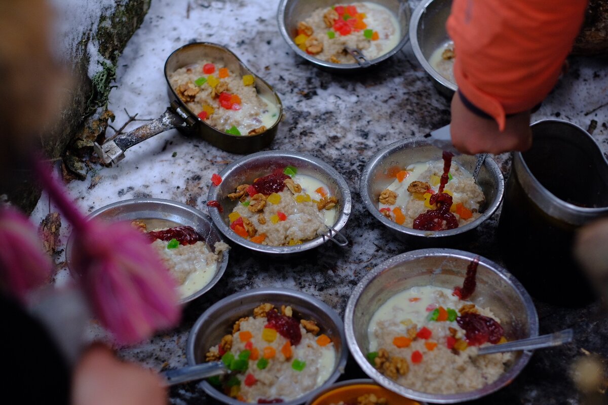 Каша с орехами очень сытная
