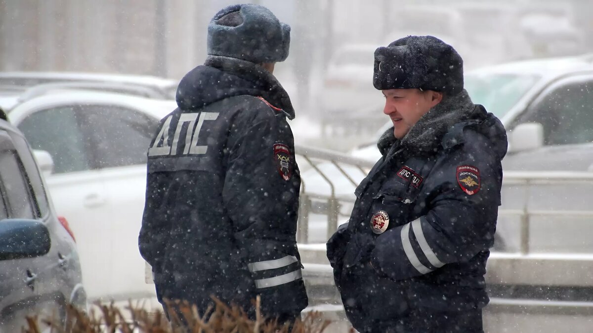     Из-за погодных условий с 643 по 698 км автодороги «Тюмень — Ханты-Мансийск» в Нефтеюганском районе ограничено движение для всех видов транспорта в направлении г. Ханты-Мансийск.