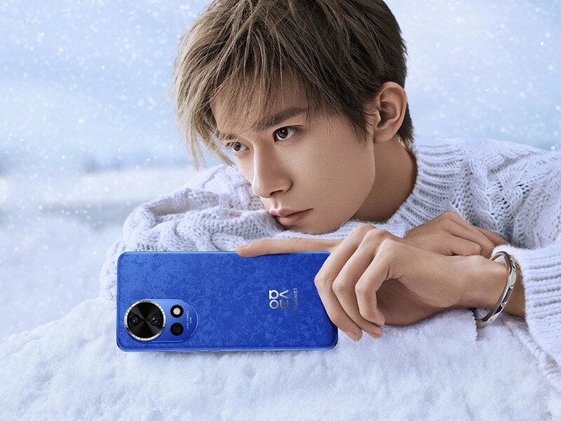    HUAWEI nova 12 Pro: переменная диафрагма и флагманский экран