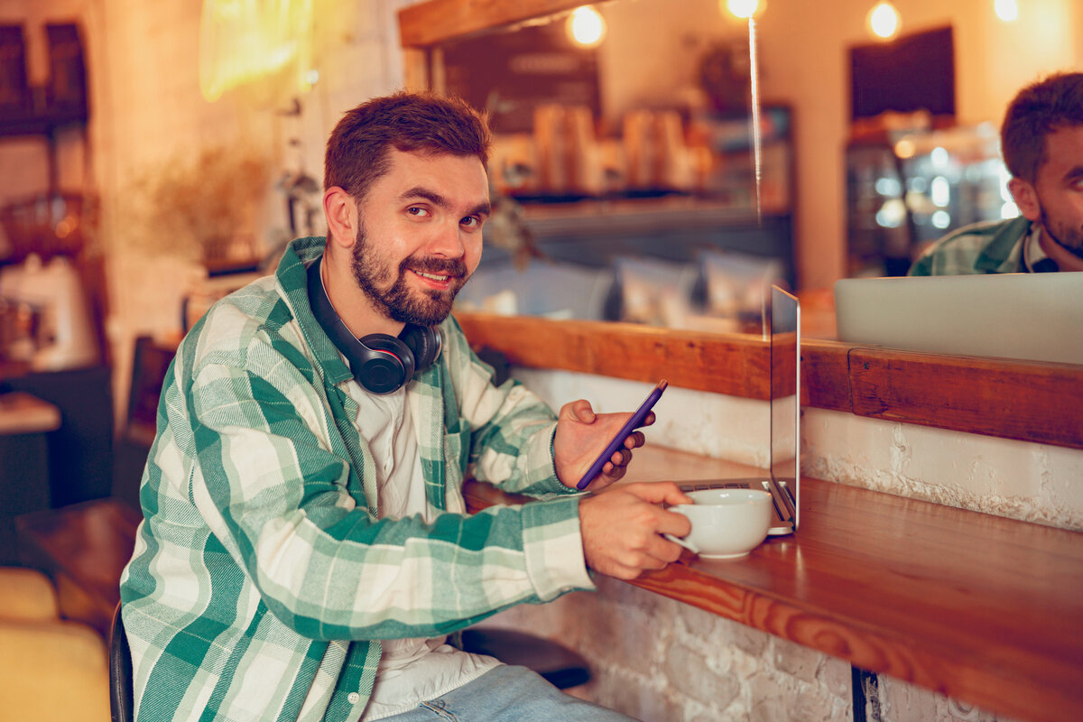 10 лучших смартфонов до 60000 рублей