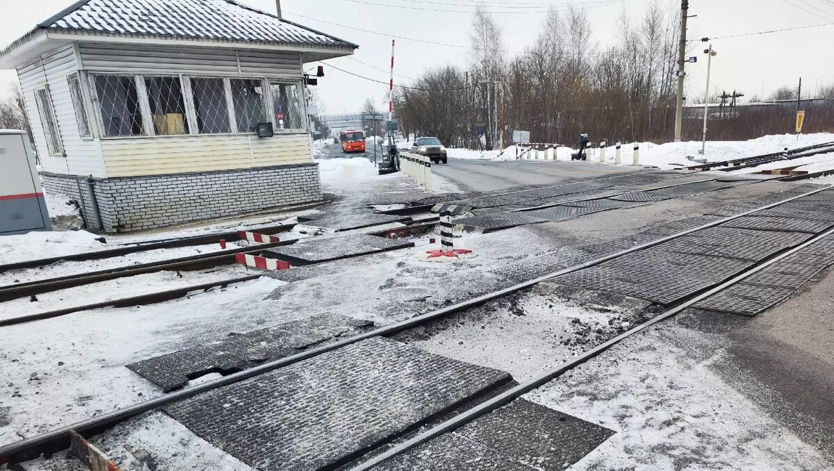 ЖД переезд. Переезд в Нижегородскую область. П селекция фото переезда Нижегородская область.