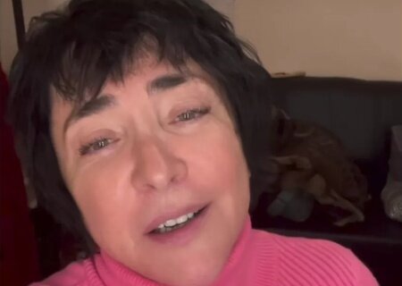    Лолита Милявская пожаловалась на призывающих её запретить и назвала голую вечеринку «арт-объектом»