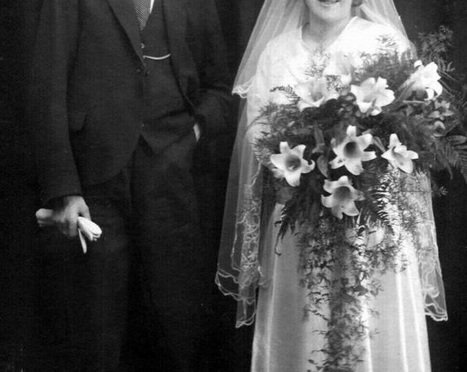 Невесты начала 20 века. Причудливые головные уборы и огромные букеты цветов