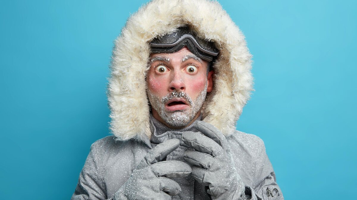    Руки и ноги окоченели? Врач дал подробную инструкцию при обморожении© Freepik | wayhomestudio
