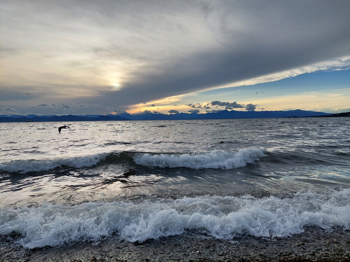 На набережной Авачинской губы, Петропавловск-Камчатский. Фото Natalya Dolidenok