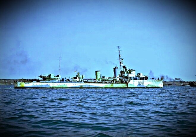 Эсминец HMCS Restigouche Н-00.