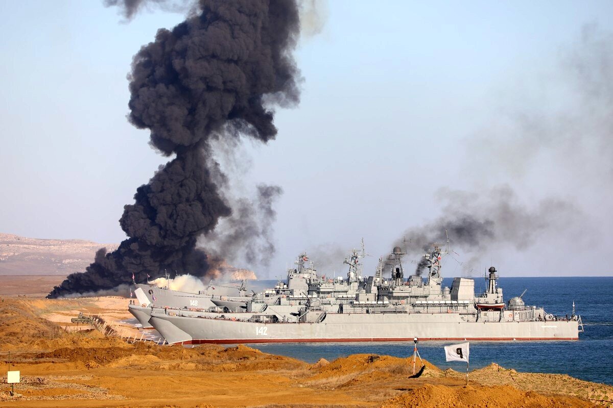 Почему Черноморский флот РФ продолжает нести потери в кораблях | Репортёр |  Дзен
