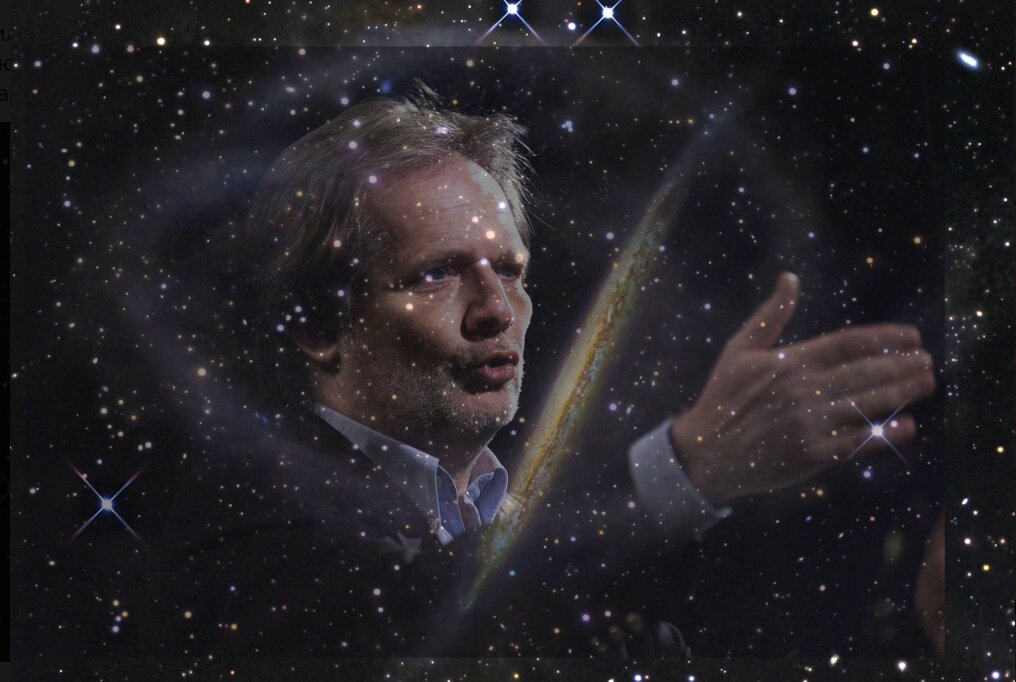 Коллаж мой: галактика Лезвие ножа и фото Петера Этвёша