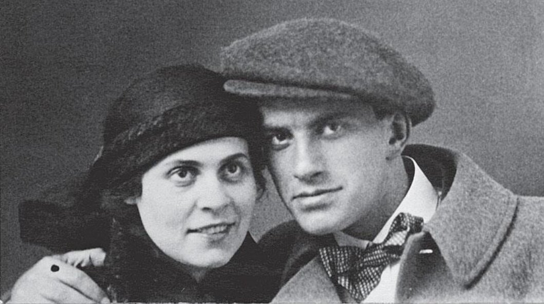 Неизвестный автор. Лиля Брик и Владимир Маяковский, 1915 год © Public domain