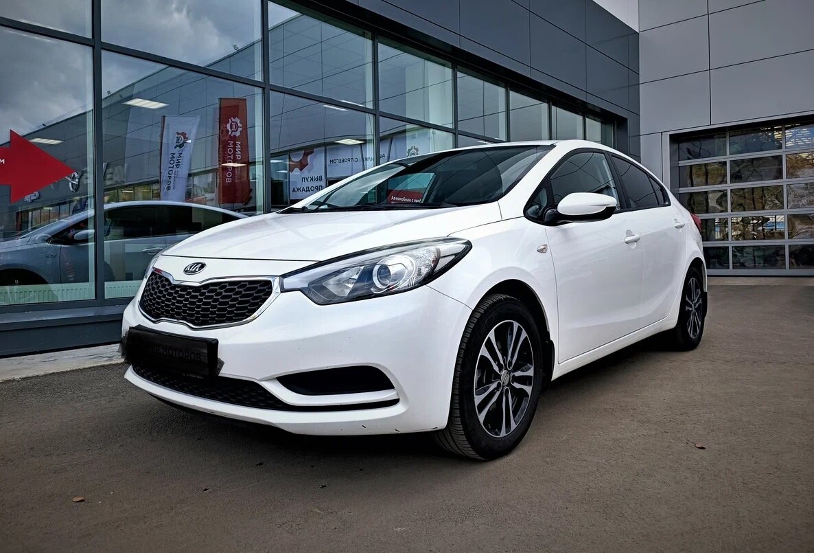 Киа Церато.