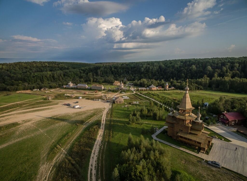 Сергиев посад гора. Гремячий ключ Сергиев Посад. Сергиев Посадский район .Гремячий ключ. Сергиев Посад Родник Гремячий ключ. Водопад Гремячий ключ Сергиев Посад.