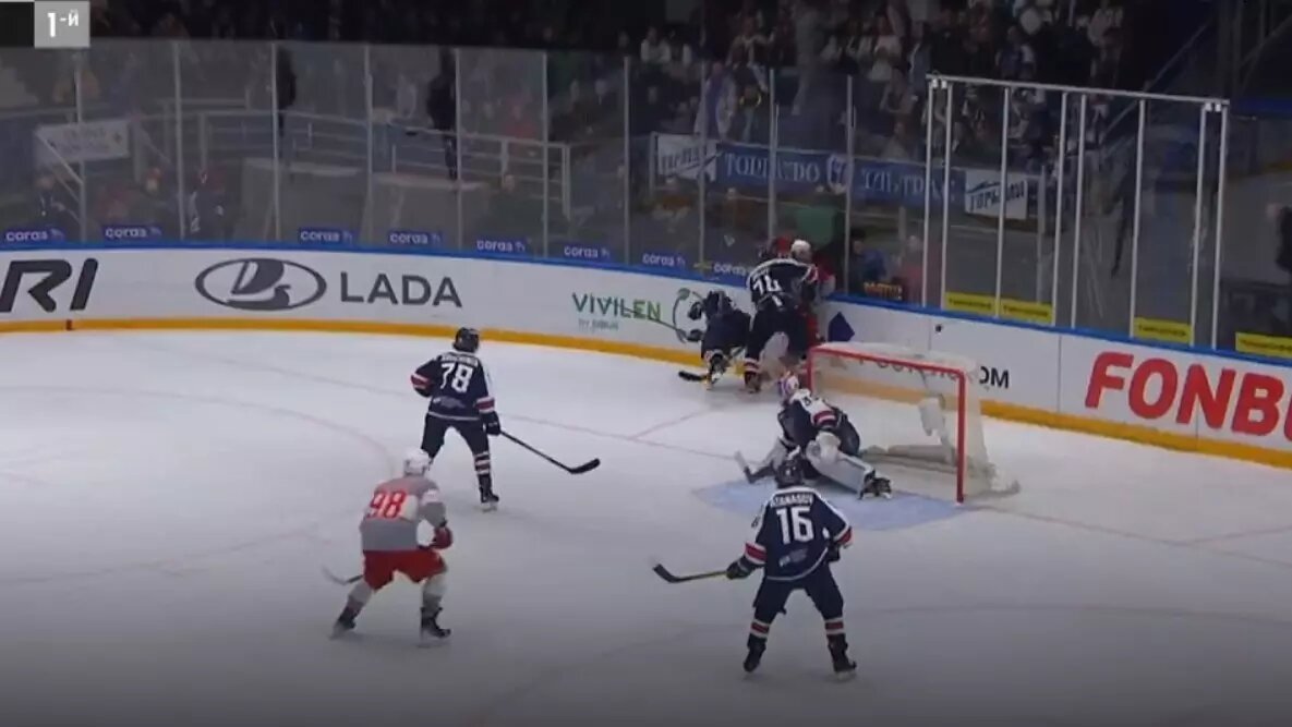     ХК «Торпедо» сразился со «Спартаком» в матче 26 декабря. Игра завершилась со счетом 2:1 в пользу нижегородцев. Встреча прошла в КРК «Нагорный».