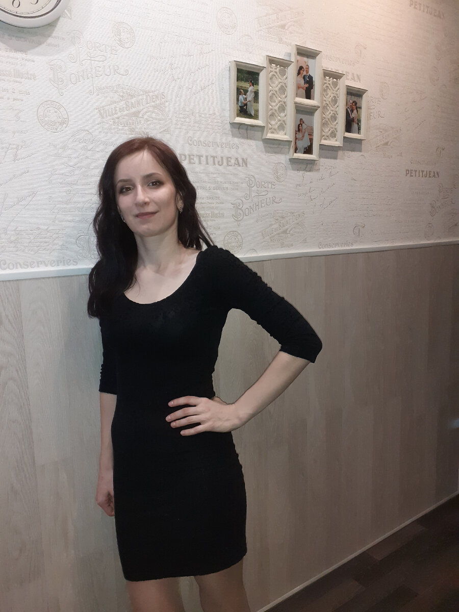 Я в тот новый год истощенная гв. Выгляжу как узник концлагеря. Даже платье и мейк не спасает.