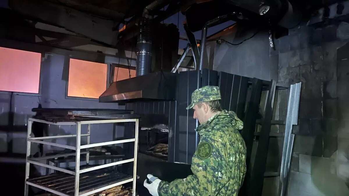     Возбуждено уголовное дело по факту нарушений охраны труда и оказанию услуг, не отвечающих требованиям безопасности, сообщает следком Ставрополья.