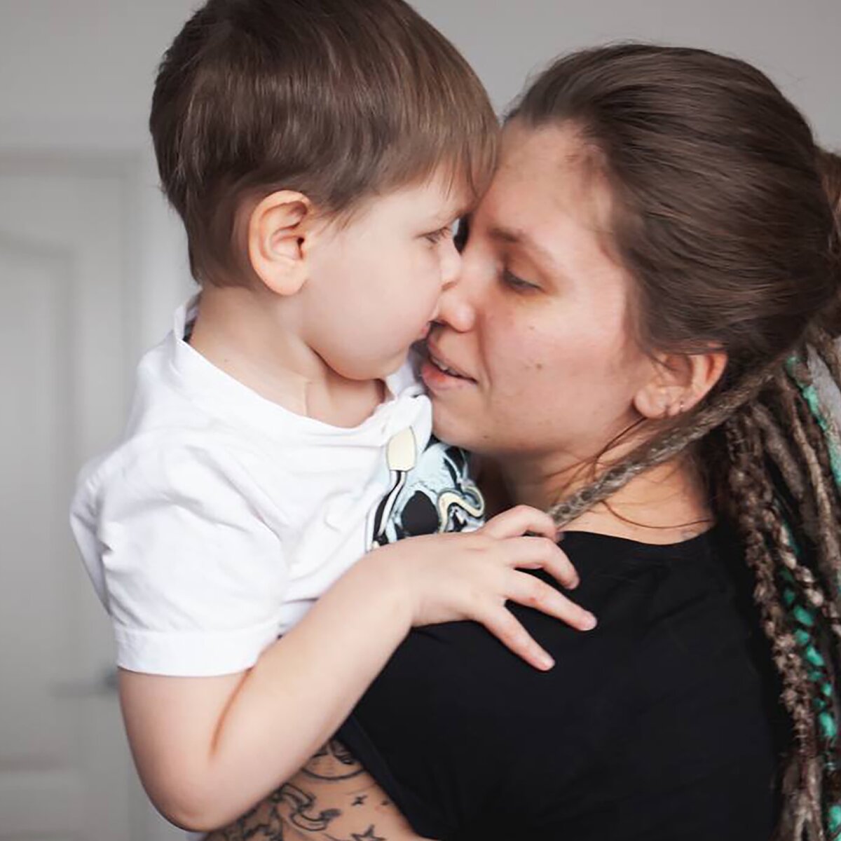 Миша с мамой. Фото из домашнего архива