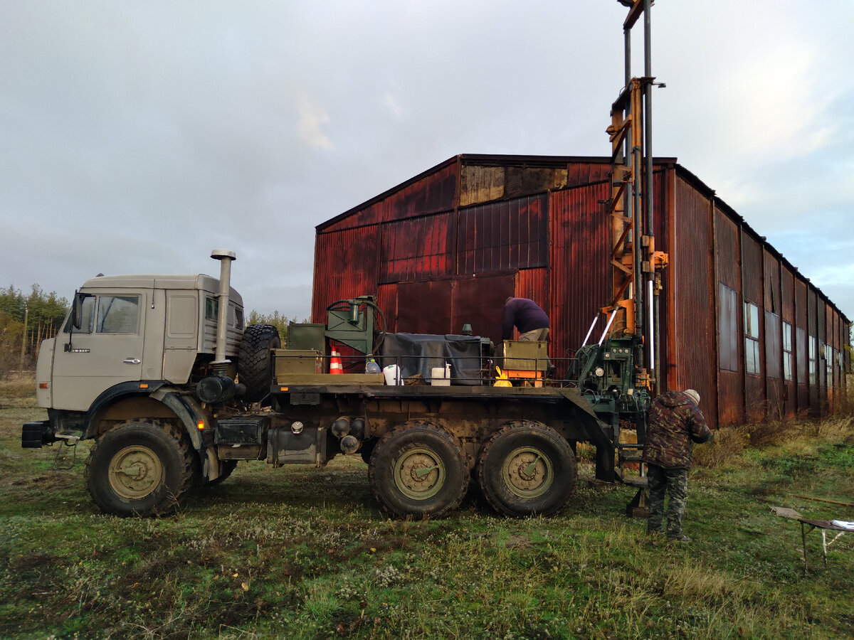 Буровая установка ПБУ-2 на базе Камаз 43114