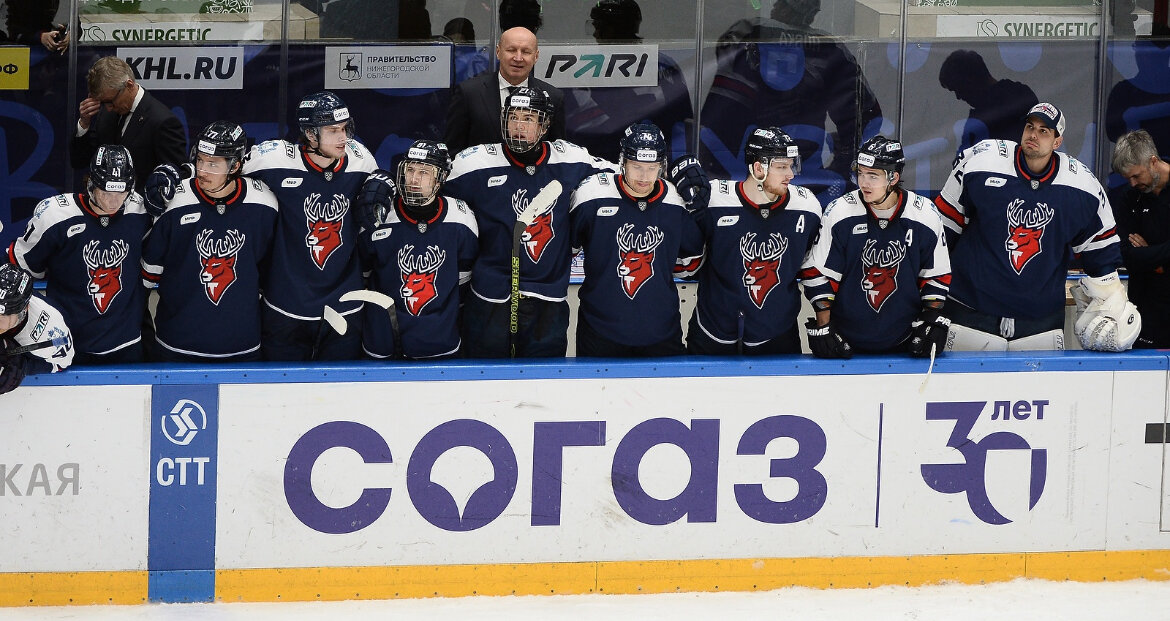 26.12.23 матч Торпедо Нижний Новгород  - Спартак  Москва . 
первые пятерки команд  Торпедо : Фирстов - Летунов - Артамонов - Бокун ( А ) - Конюшков ( А ). На воротах Иван Кульбаков , бэкап Адам Хуска . 
Спартак : Голдобин - Мальцев - Порядин - Чайковски - Зайцев . На воротах Дмитрий Николаев , бэкап Патрик Рибар 
Капитаны команд : Алексей Кручинин - Торпедо 
Михаил Вишневский - Спартак . 
В первом периоде на 11.57 минуте с передачи Василия Атанасова , Сергея Гончурика шайбу забросил Михаил Орлов , счет 1:0 в пользу Торпедо . На 3.23 минуте  с передачи  Андрея Локтионова шайбу забросил Илья Ковальчук  . Спартак сравнял счет . 
Второй и третий период прошел без заброшенных шайб , игра перешла в овертайм . Овертайм прошел тоже без заброшенных шайб . Начались буллиты. В буллитах забросил шайбу Василий Атанасов счет 2:1 в пользу Торпедо. Игра закончена . 