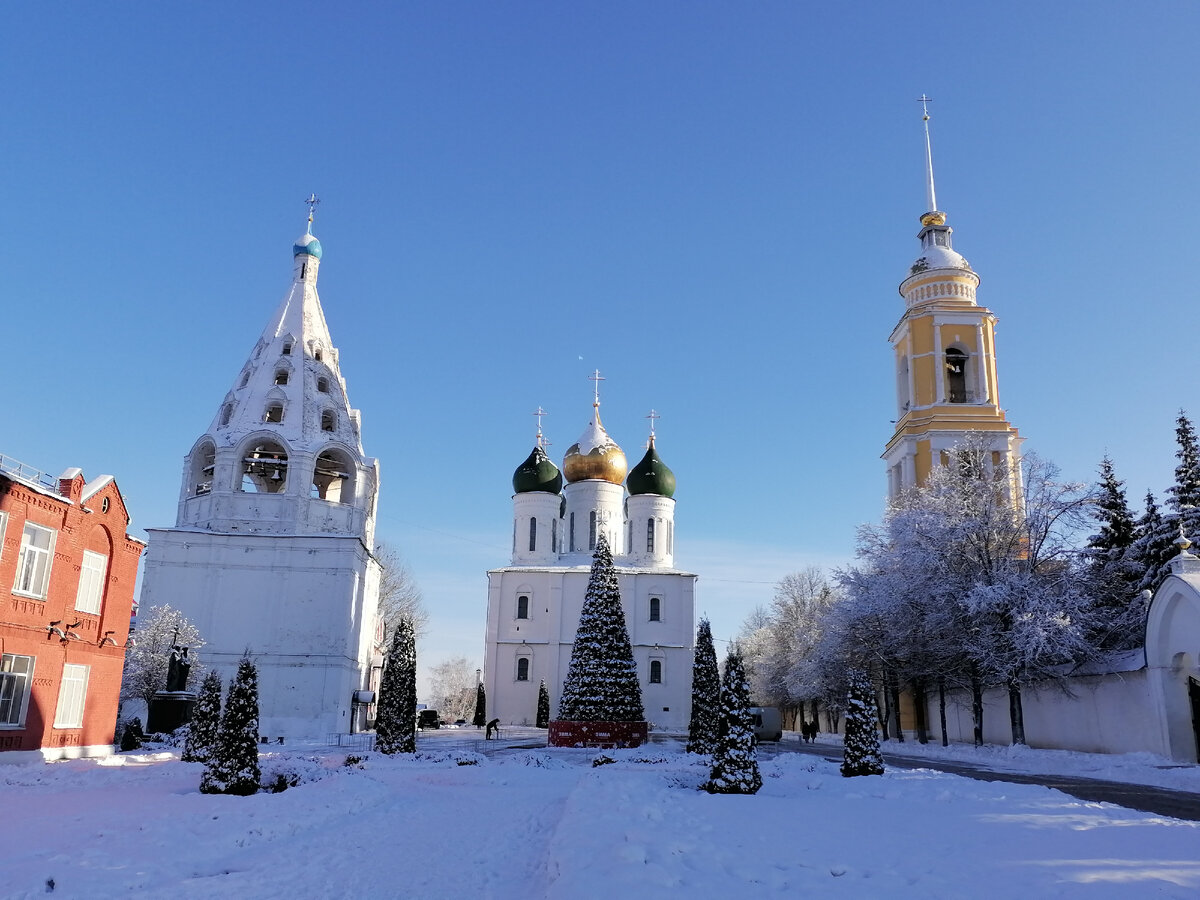 Новый Год в Коломне  1 ком. Квартира  https://sutochno.ru/front/searchapp/detail/1539806?guests_adults=2&guests_childrens=11&occupied=2023-12-31;2024-01-02&id=1&term=%D0%9A%D0%BE%D0%BB%D0%BE%D0%BC%D0%BD%D0%B0&SW.lat=55.09714811329206&SW.lng=38.74914431951291&NE.lat=55.10320165647145&NE.lng=38.766095880487036