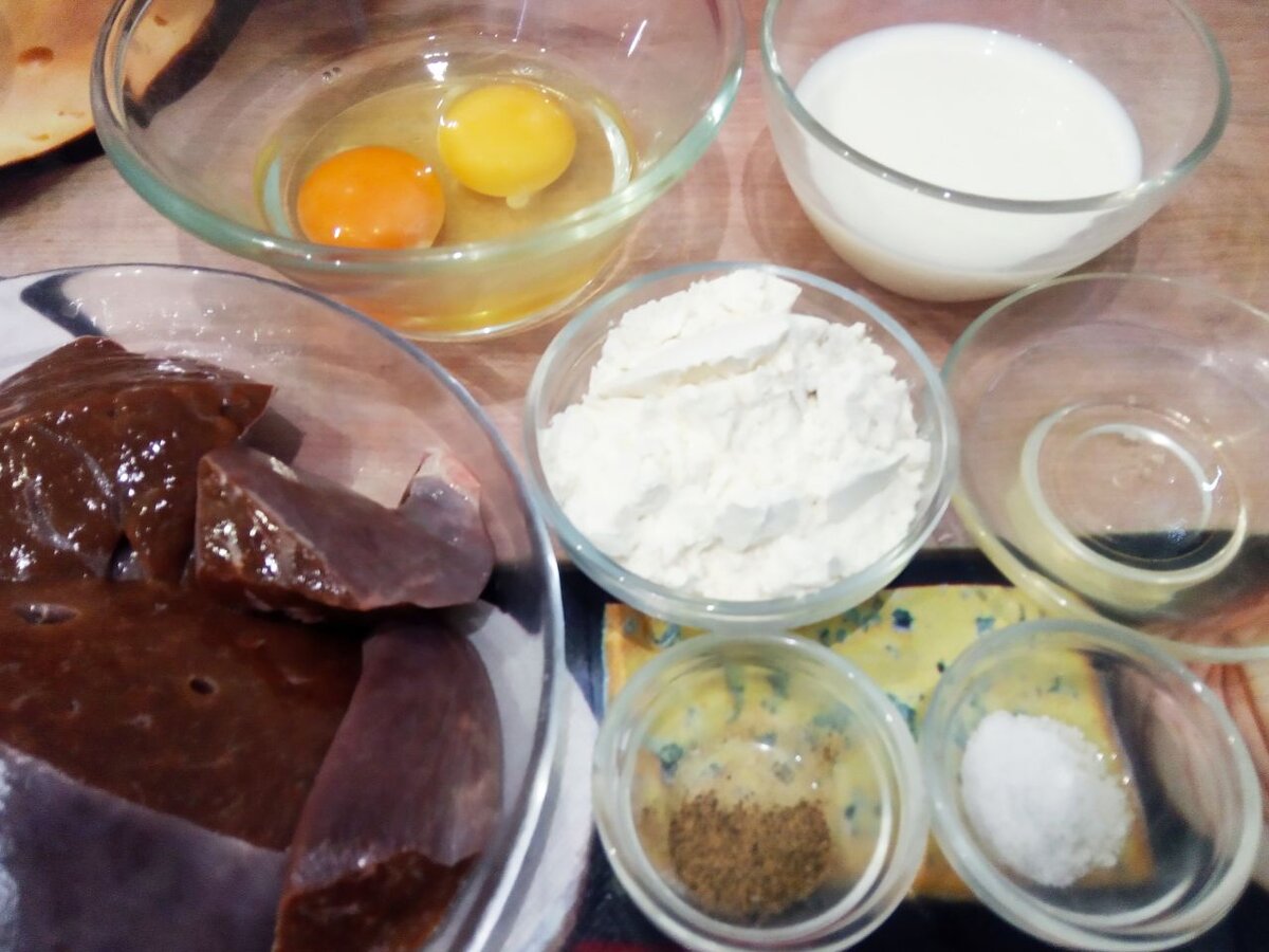 Ингредиенты для приготовления блинов из печени