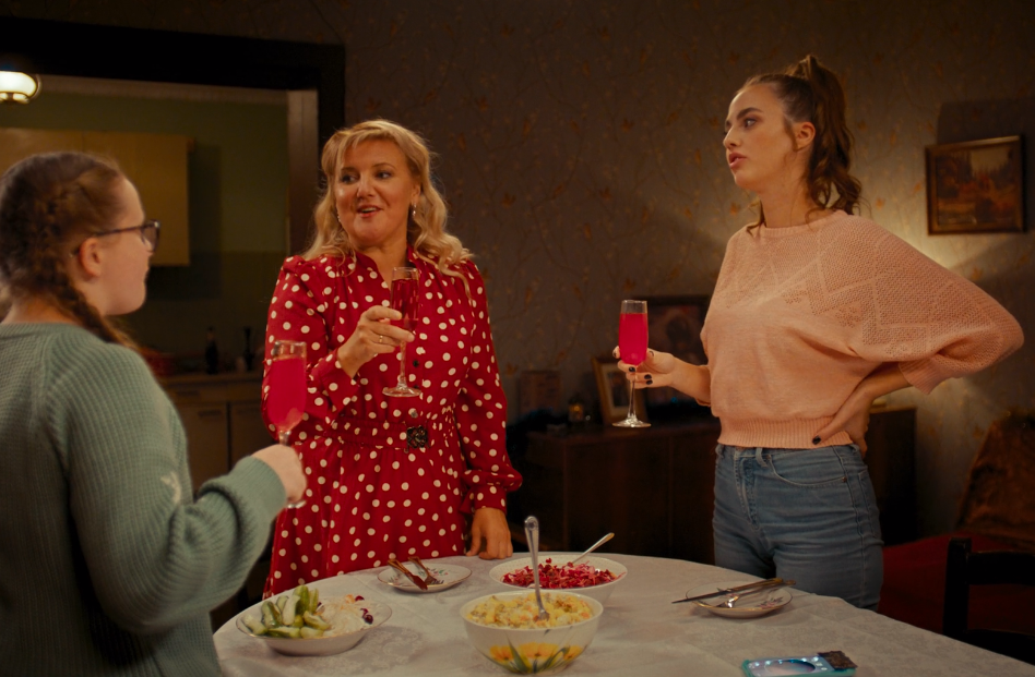 Сериал "Кибердеревня": приближается новый 2100-й год!