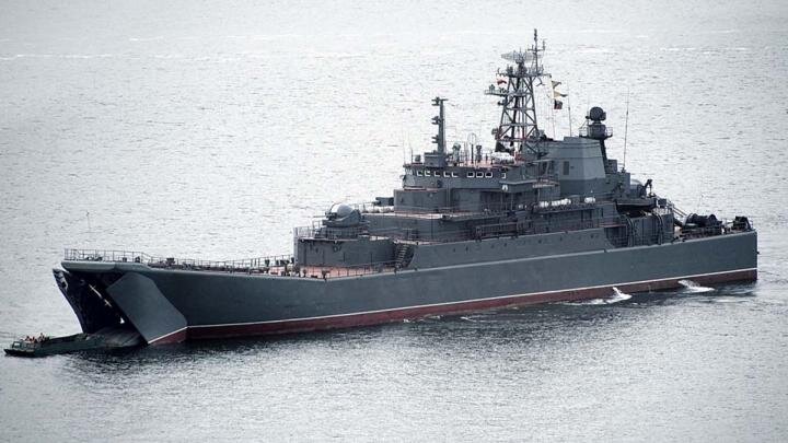 Украина официально подтвердила утрату Марьинки, подобный сценарий происходит и в Авдеевке — самом укрепленном городе Донбасса.-4