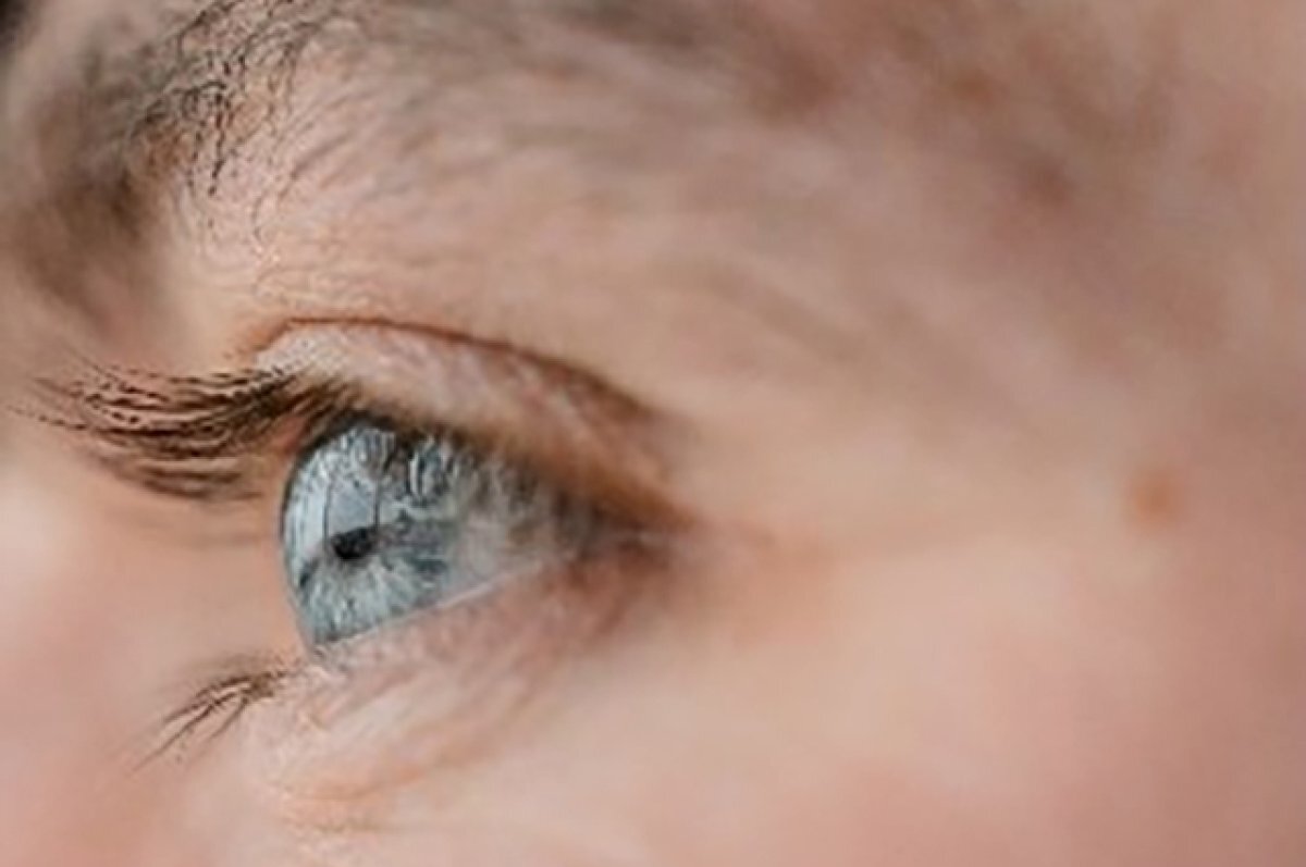    Самарские врачи предупредили о рисках травм глаз в новогодние праздники