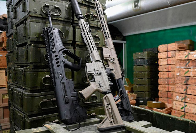 Склад БК и трофейные стволы (фото из открытых источников)