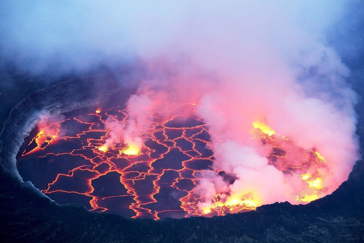 Eruption вулкан