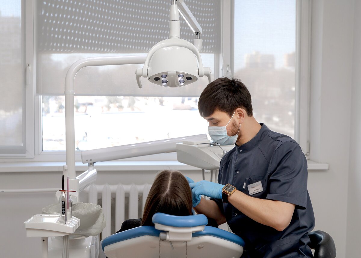 Зубы. Лечение зубов во сне детям реклама. К чему снится лечить зубы. Детская стоматология во сне. Снится что лечу зубы.