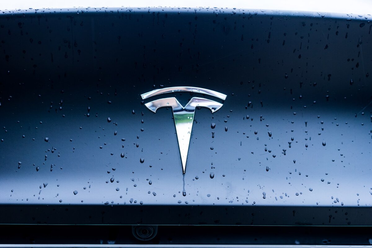 Как выглядит значок теслы Tesla умалчивает о происшествиях на своём техасском заводе Apple SPb Event Дзен