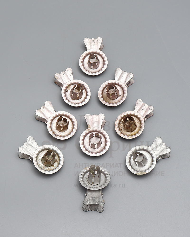 Набор винтажных прищепок для свечей на новогоднюю елку, 9 шт., металл. Фото с нашего сайта dvaveka.ru