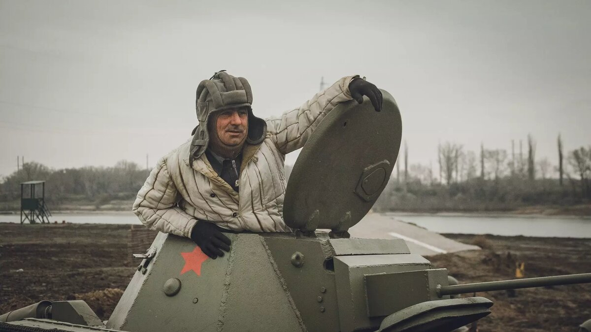     В Таганроге разгорелся очередной скандал с участием бойцов СВО, участников боевых действий не пустили в местный бар из-за военной формы, об этом сообщил популярный Telegram-канал.