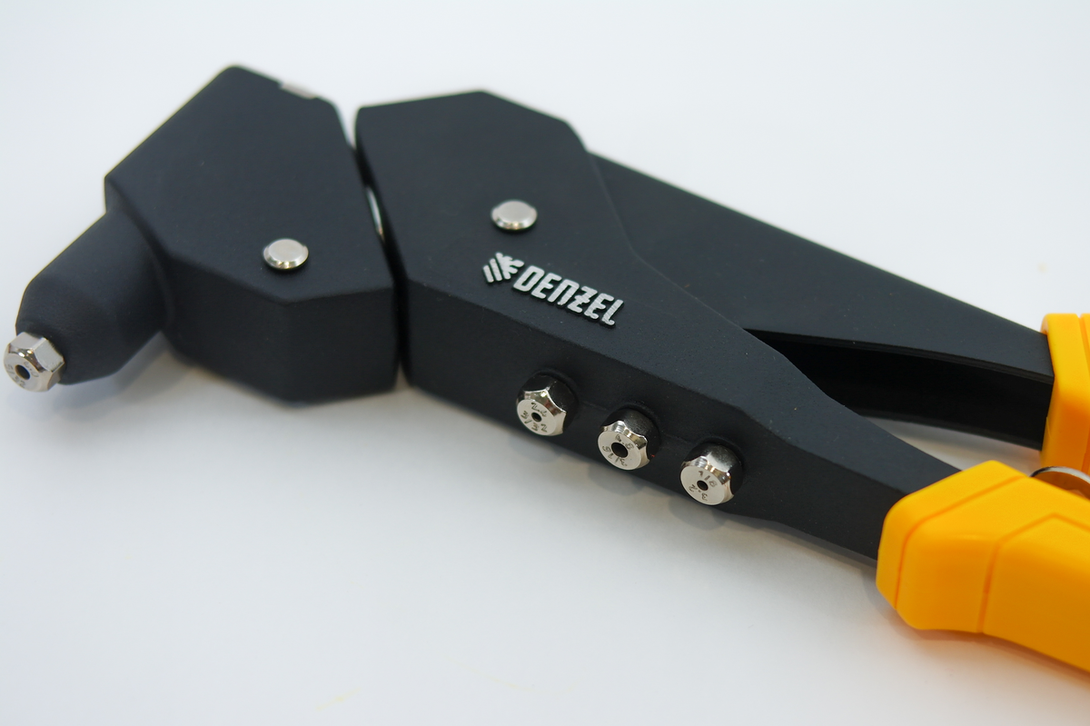 Сегодня мы познакомимся с двумя моделями линейки ручных заклепочников Denzel: Поворотный заклепочник (40442) Удобный ручной заклепочник Denzel поставляется в блистерной упаковке, вкладыш которой...-3