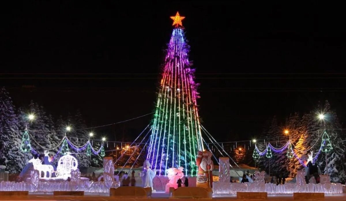 Елка в Уфе. Источник: ufacitynews.ru Автор фото: Гульфия Галинурова