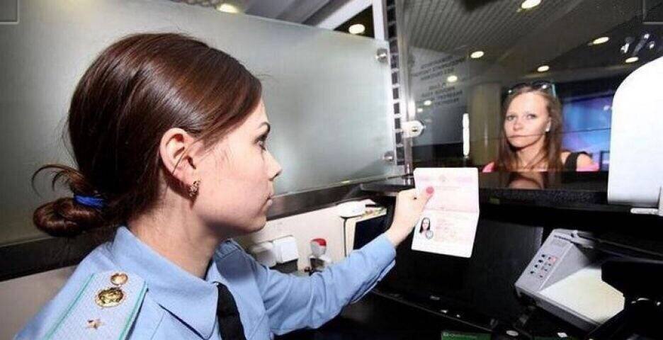 Конечно, и они в России самые красивые...но строгие! Пограничники. Фото: trip-for-the-soul