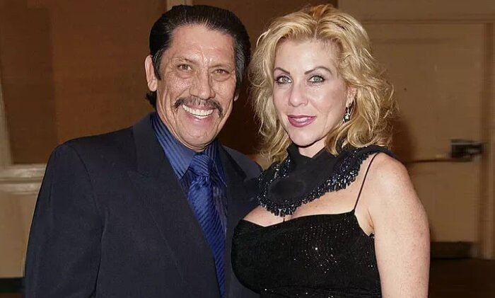  Дэнниэль Трехо с Дебби Шрив.