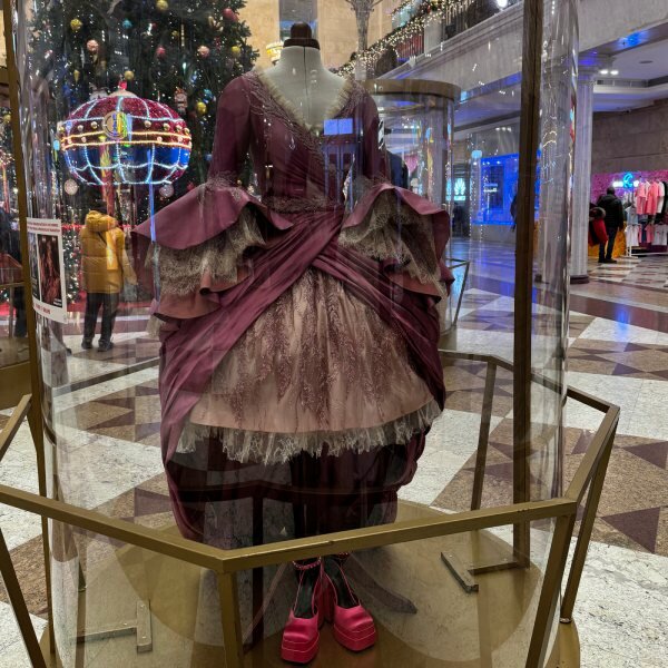     Костюмы «Бременских музыкантов» выставили в «Детском мире»